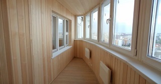 Отделка, остекление, утепление балконов в Полевском от 204 руб. м/2.